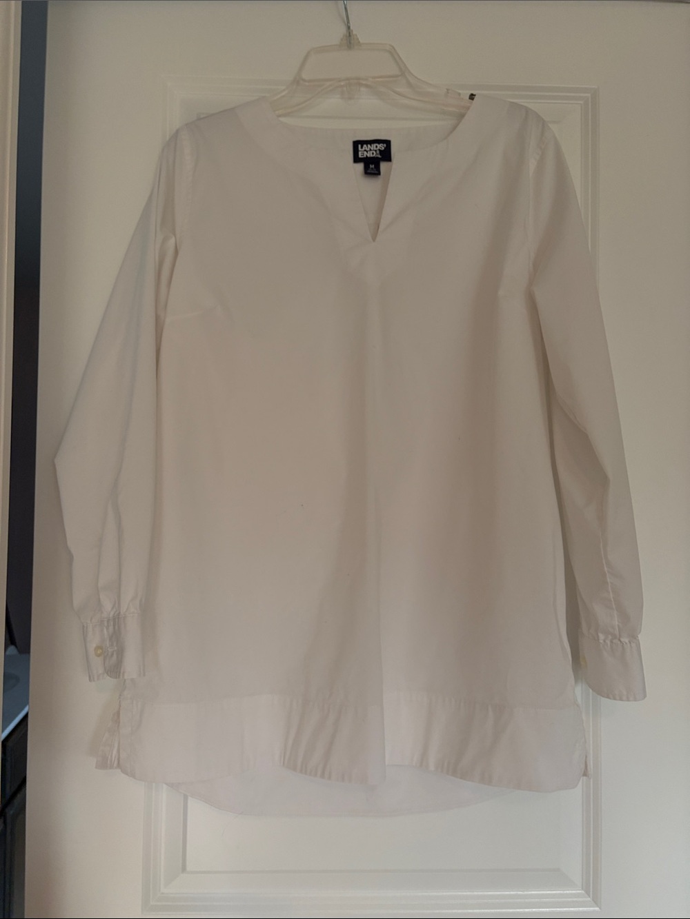 Lands' End White Split V-Neck Long-Sleeve Tunic Top